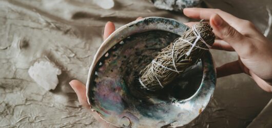 How to Prepare and Use Mugwort